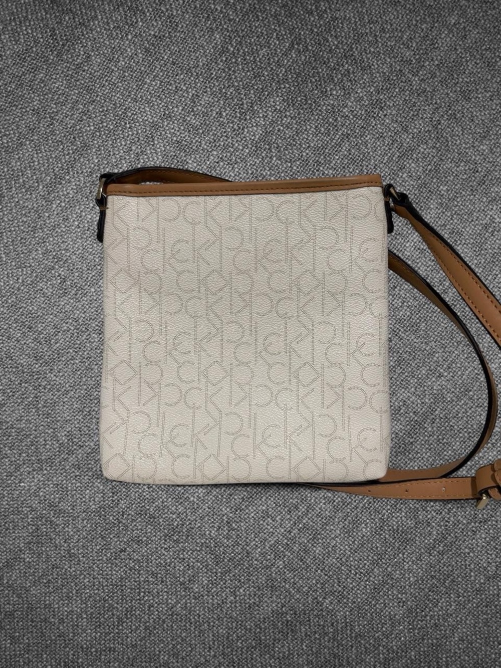 Calvin Klein White Monogram Crossbody Bag With Tan Trim - Picture 8 of 8